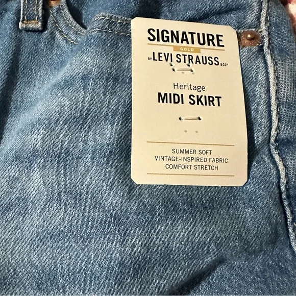 Signature by Levi Strauss Women's Blue Denim Midi Skirt - Picture 3 of 4